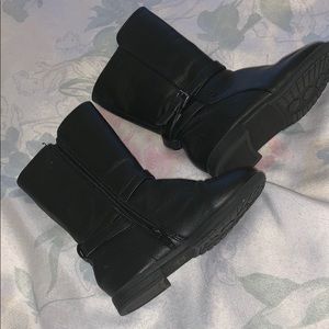 Girls boots